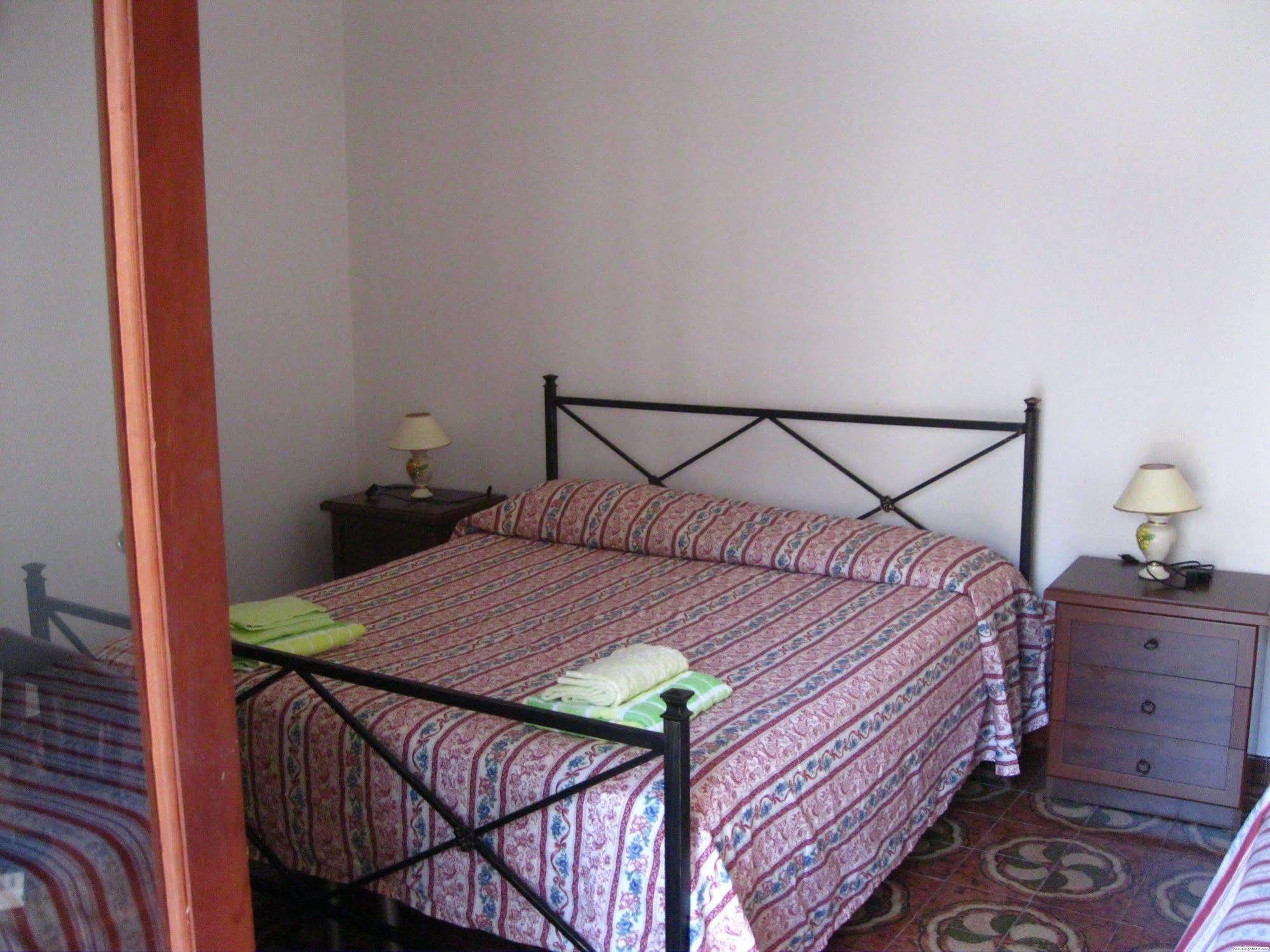 Hotel California Milazzo Exterior foto