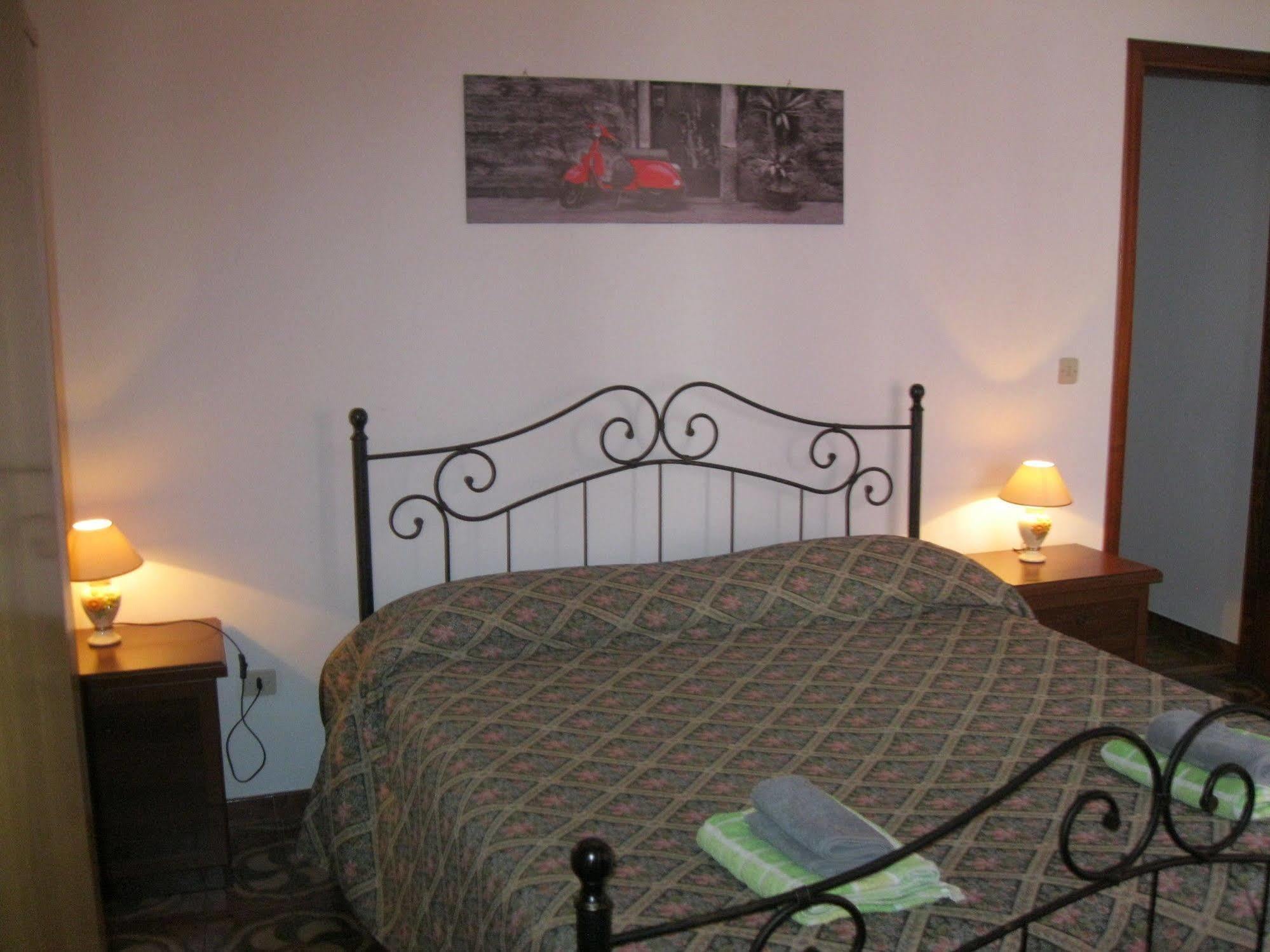 Hotel California Milazzo Exterior foto